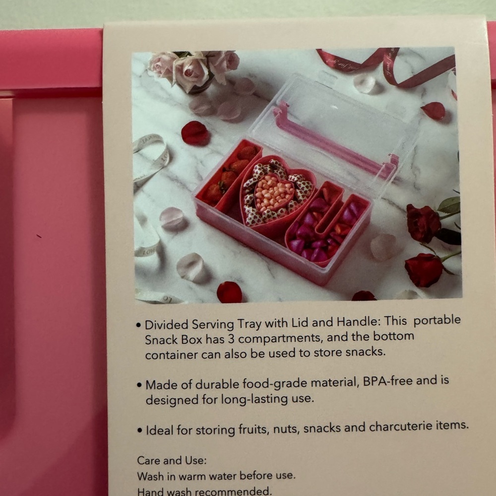 CWC Pink Snack I Heart U Snack Box - Picture 2 of 2